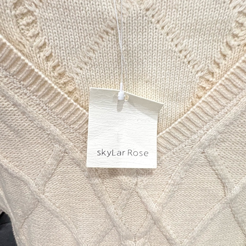 Stylish Long Sleeve Cable Knit Dress - Picture 2 of 5